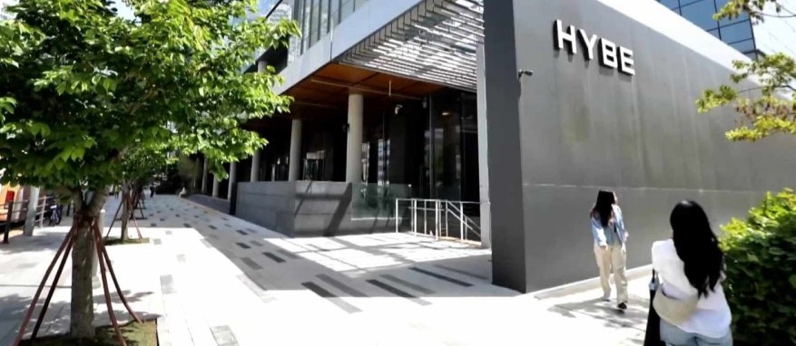 하이브(HYBE) 주식 전망 2025&ndash;2026 : BTS 복귀 모멘텀과 실적 분석 종합 정리 관련 사진