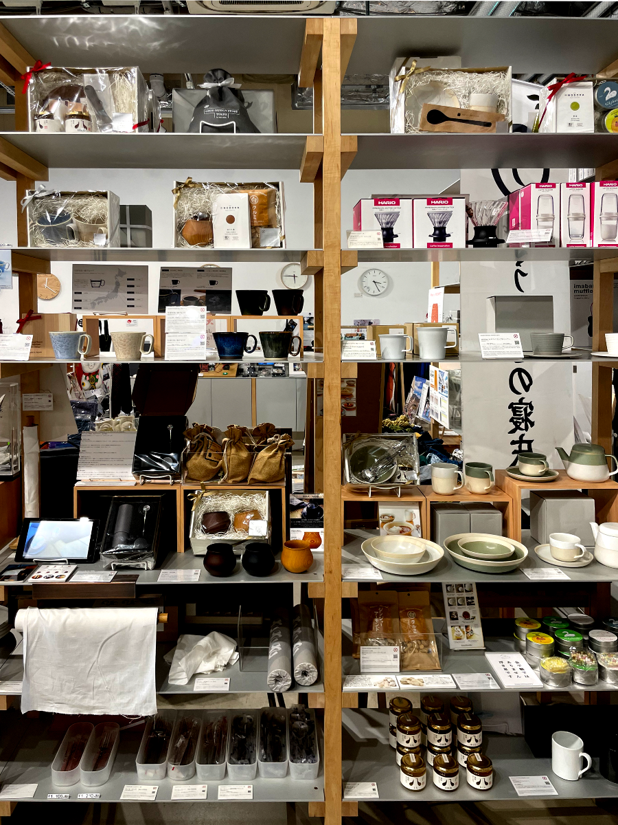 도쿄역 킷테 마루노우치 타워