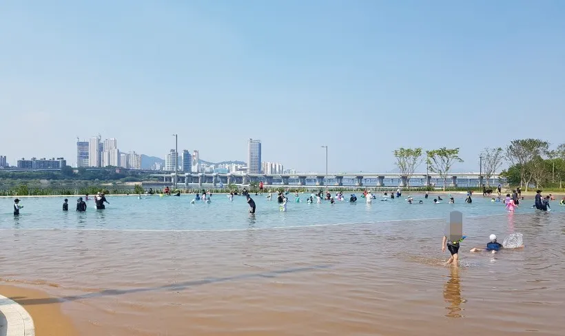 2025 잠실 자연형 물놀이장 운영 정보 – 입장요금, 시설 특징, 조이풀·원더풀 소개!