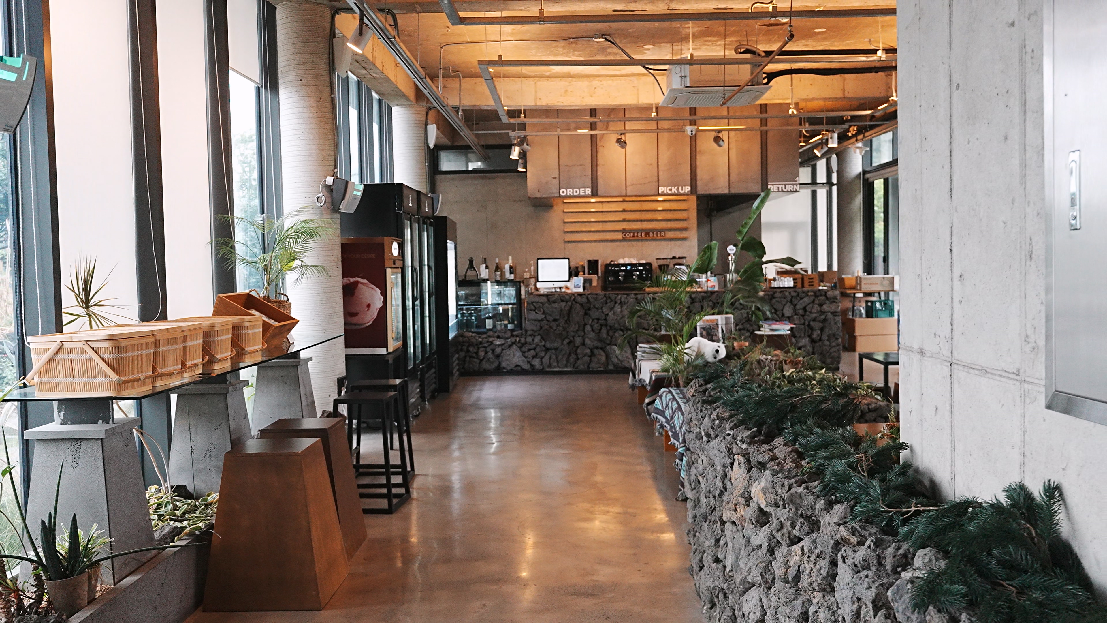 에이그라운드 카페