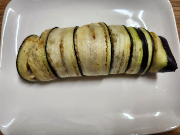 가지 치즈 롤 말이