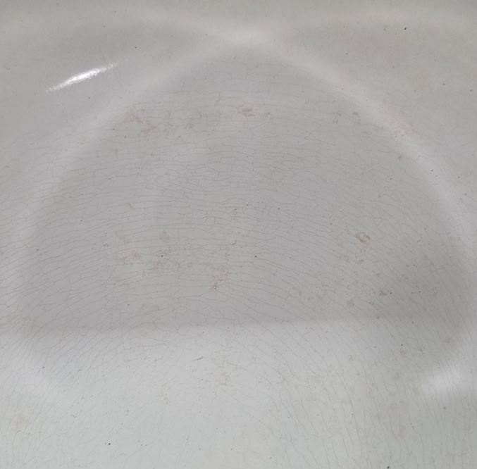 르크루제-시그니처-원형냄비-바닥-흠집