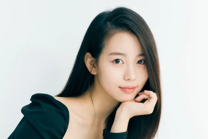 달짝지근해: 7510에 진주를 연기하는 배우 정다은