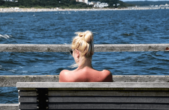 여름 피부 관리: 완벽 자외선 차단 & 진정 추천템