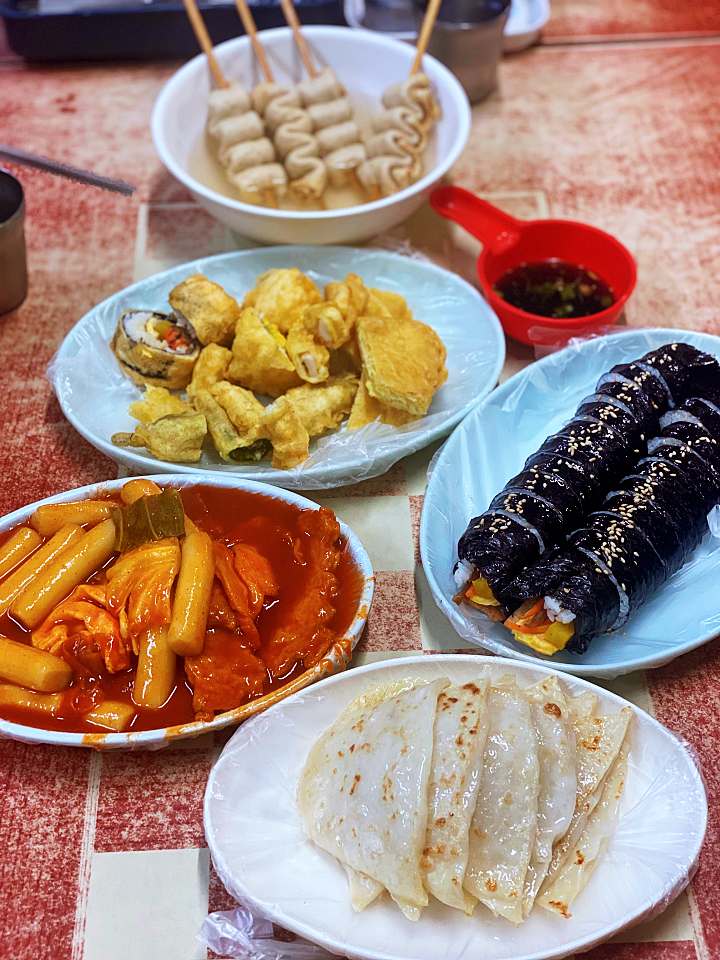 놀면뭐하니 유재석 전국 간식 자랑 김밥튀김 떡볶이 대구 동촌 맛집 추천 방송정보