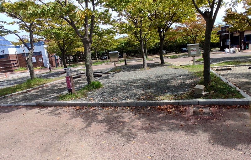 B-04 사이트와 붙어있는 B-15 사이트