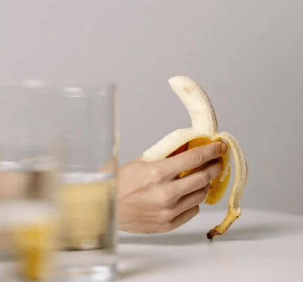 건강한 식당을 상징하는 바나나 원푸드 다이어트