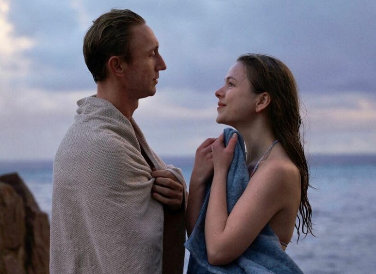 [최신 넷플릭스 추천] 미드 거의 평범한 가족 줄거리 결말