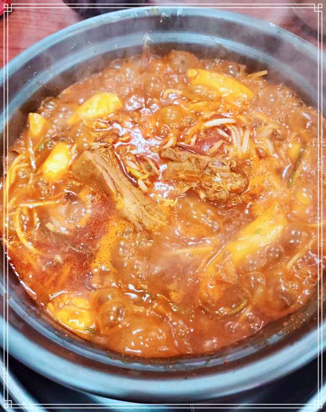 서민갑부 상계 노원 중독성 있는 숙주 수북 매운맛 등갈비 전골 맛집