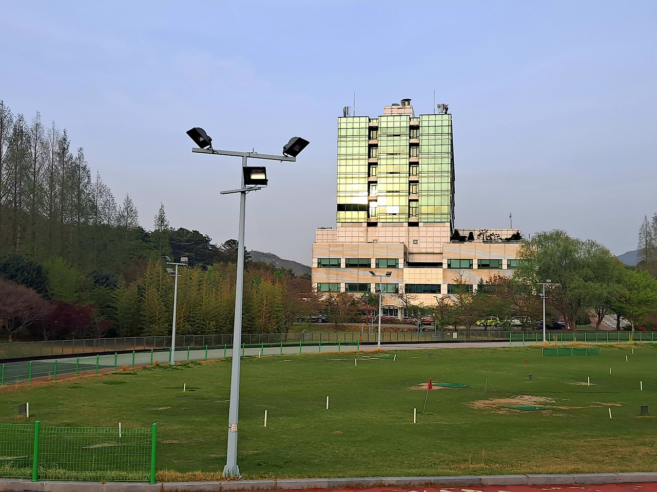 춘향골파크골프장 (남원파크골프장) 전라북도 남원시 충정로 341 (춘향골 체육공원 내)