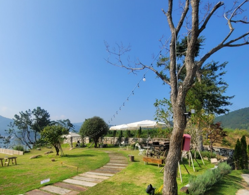 '카페 W181' 입구 모습