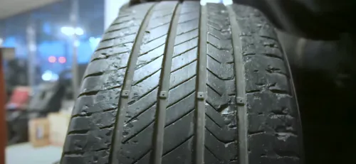 타이어 상태 주기적으로 점검해서 청킹 방지