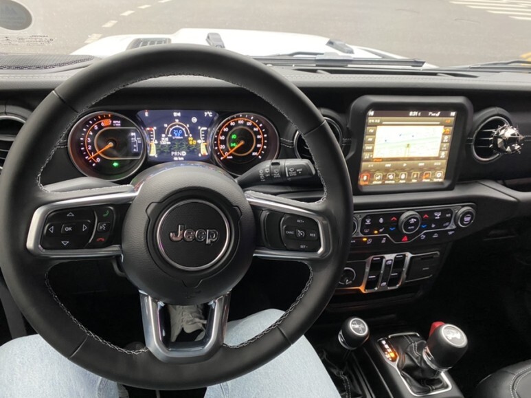 지프랭글러 오버랜드하드탑