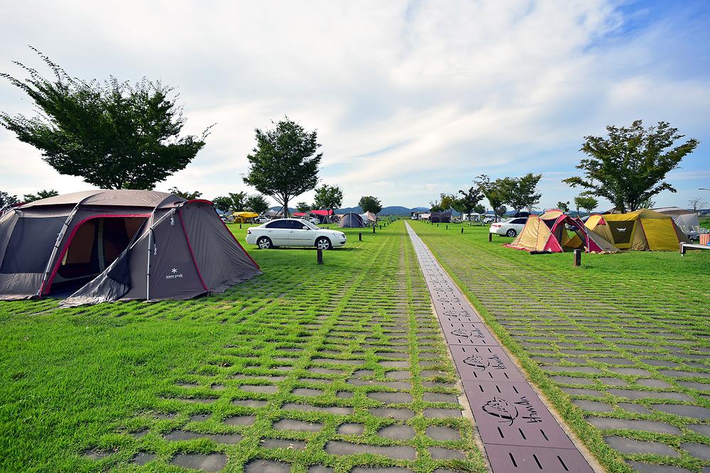 칠서군 강나루 오토캠핑장 소개
