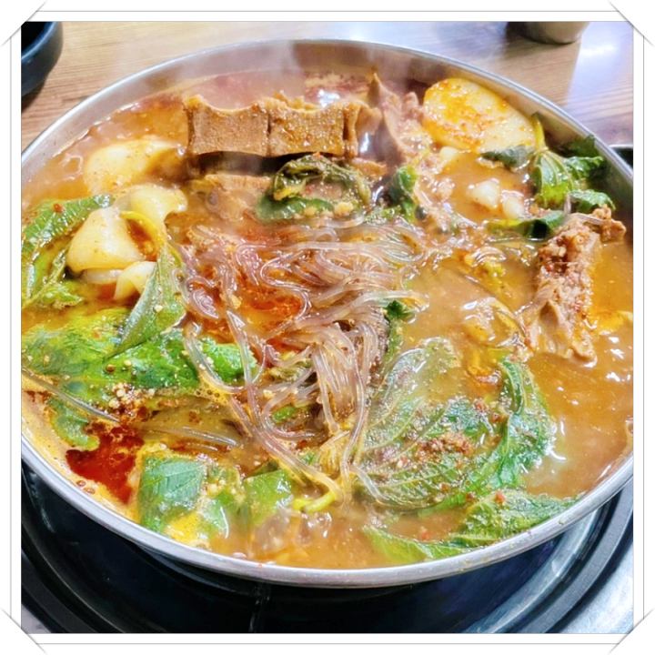 노포의영업비밀-제13회-한남동-뼈찜-국물뼈찜-전설의-감자탕