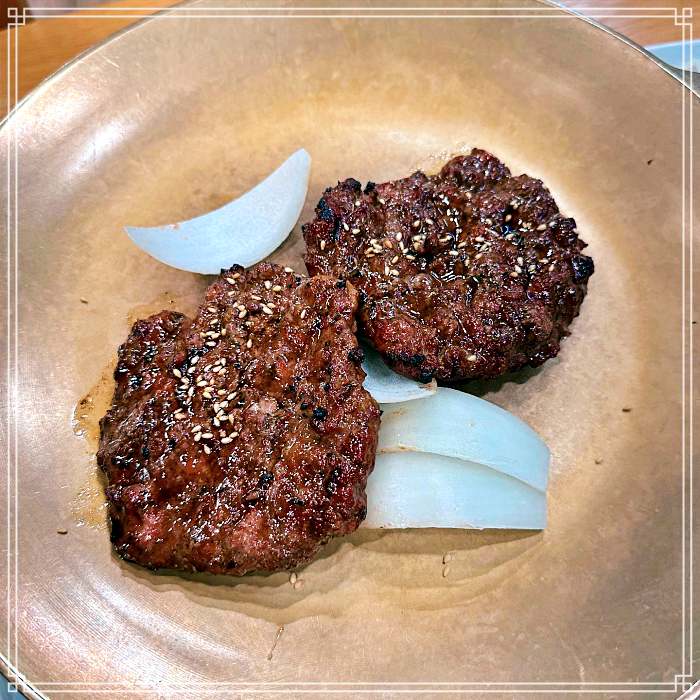 1913 광주 송정역 시장 맛집 송정리 향토 떡갈비 거리, 광주식 떡갈비, 뼈국