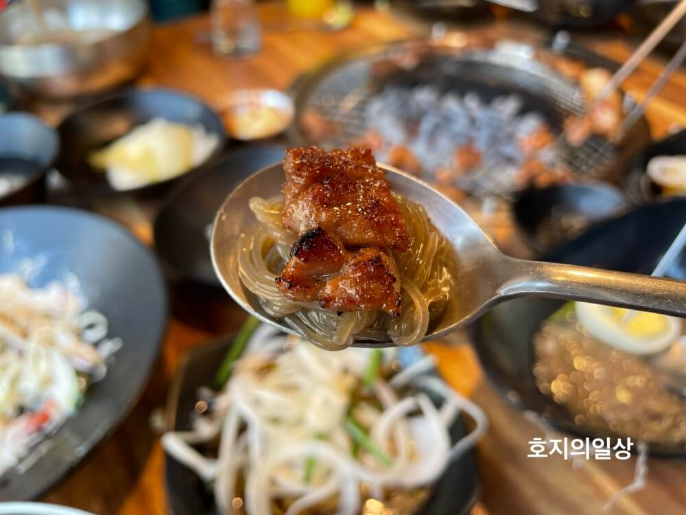 홍천 돼지갈비 맛집 풍년갈비 - 육쌈냉면 한 입