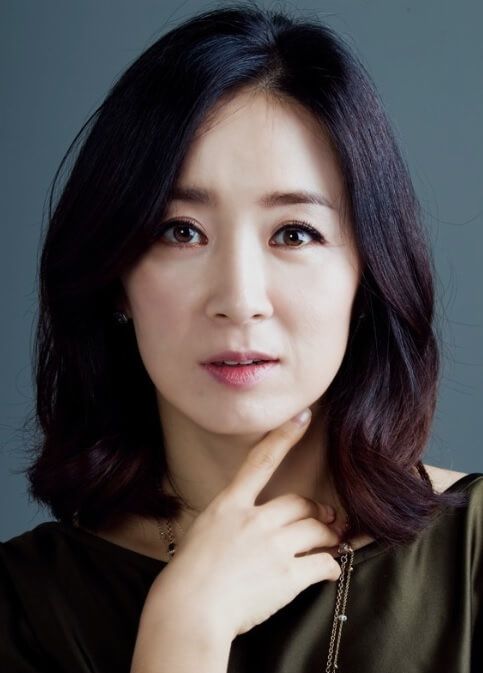 윤유선