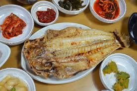 제주 동문시장 옥돔구이 – 고단백 저지방의 피부 보양식