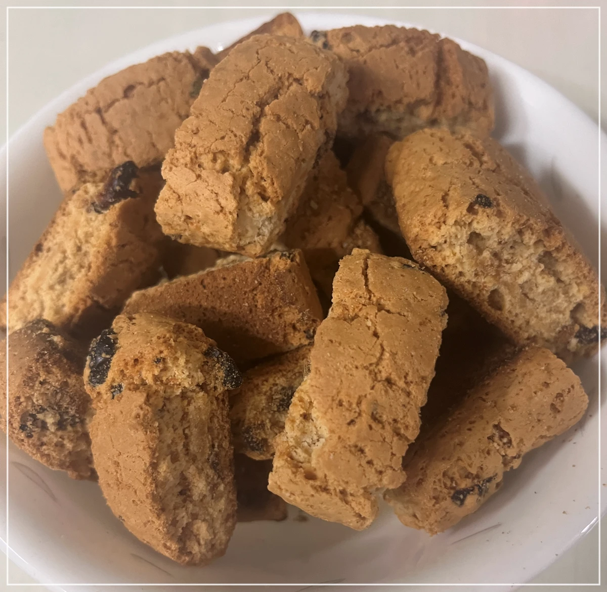 노브랜드-칸투치니-크랜베리-실물