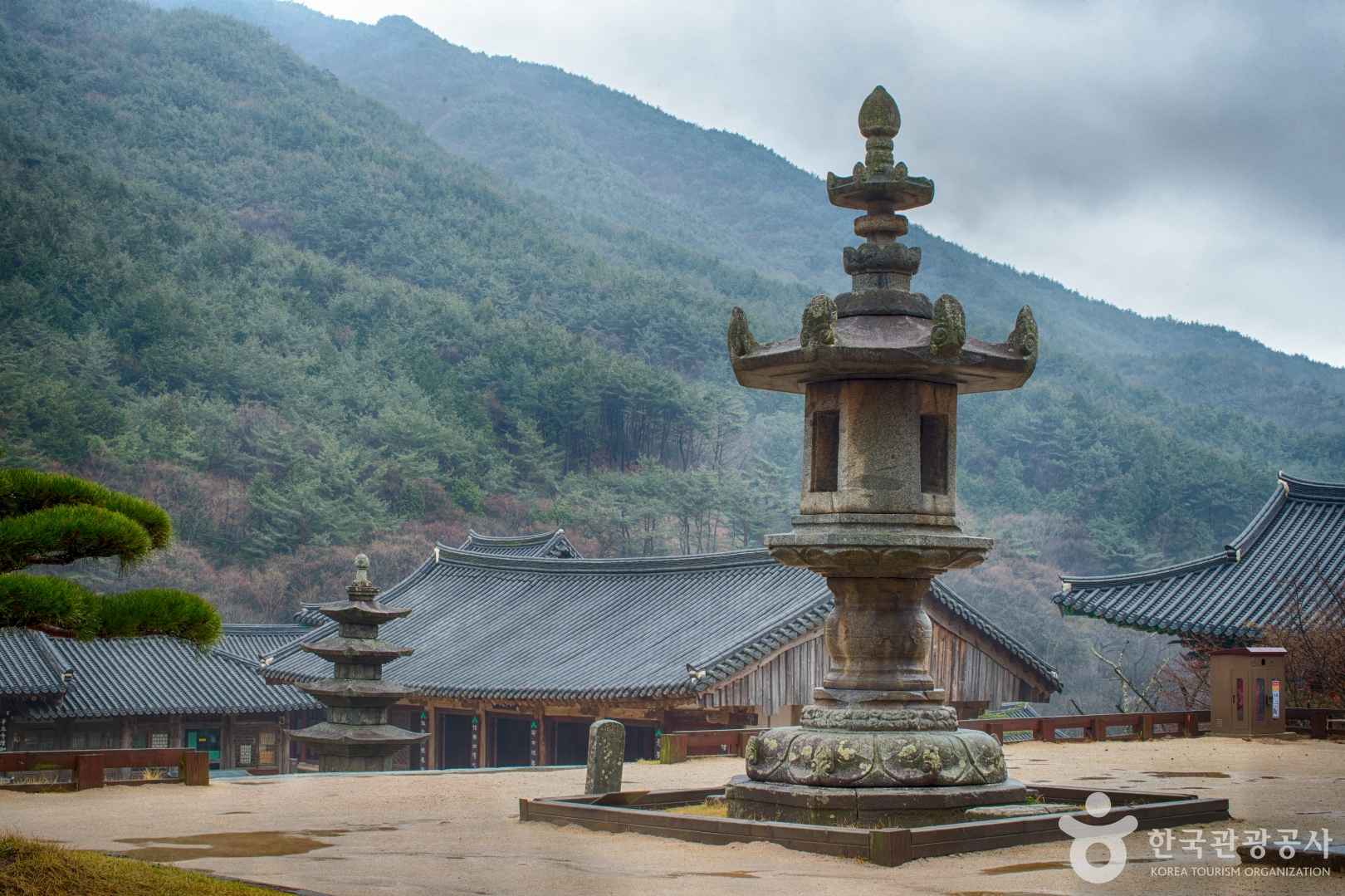 구례 화엄사 석등