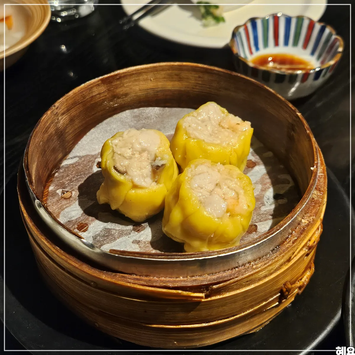 압구정-골드피쉬딤섬퀴진-쇼마이