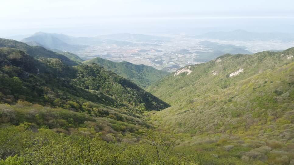 100대 명산 등산하기 서른일곱번째 공주 계룡산 신비와 전설의 봉우리 20여 개 봉우리 계곡 고찰이 어우러진 명산