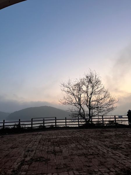 대청호 일출