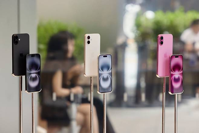 아이폰 저렴하게 사는 방법 : 일본&middot;베트남&middot;홍콩에서 더 싸게 구매하는 꿀팁!