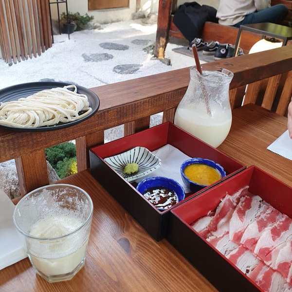 칼국수_면과_고기