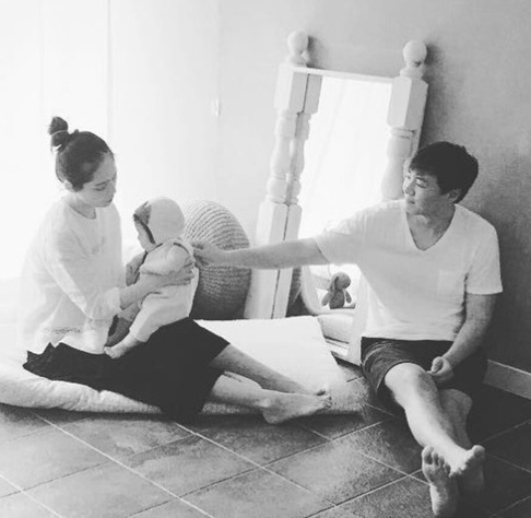 한가인 자녀 늦게 가진 이유 / 한가인 나이 아이 학력 가족