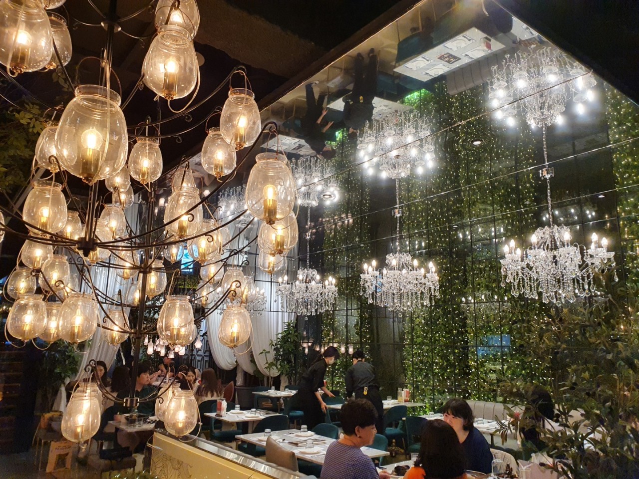 화이트데이-화이트데이 예약-화이트데이 선물-화이트데이 식당-화이트데이 저녁-화이트데이 추천-화이트데이 식당 추천-화이트데이 선물 추천-이태원-이태원 맛집-이태원 더 그릴