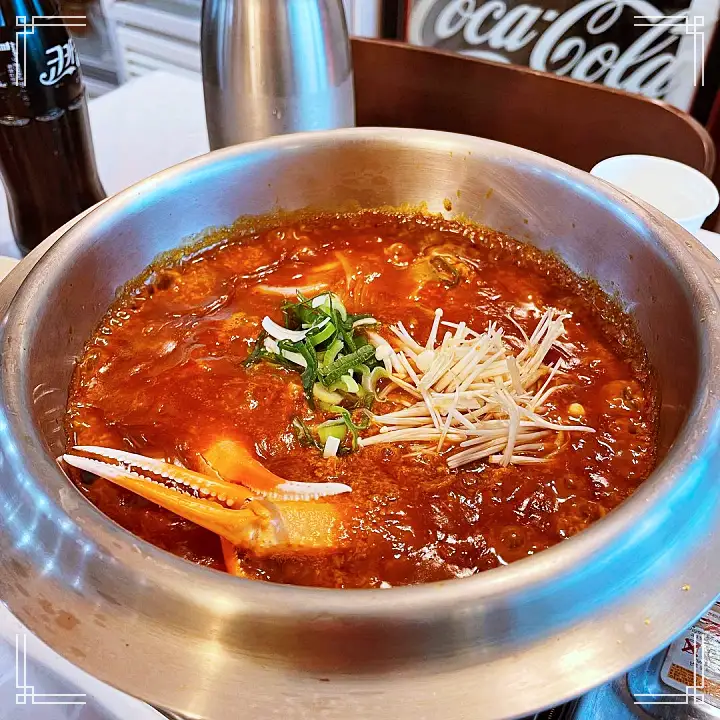 식객 허영만 백반기행 붉은대게 요리 문희경 편 대게 게짜박이 두부게살찜 울진 맛집 소개