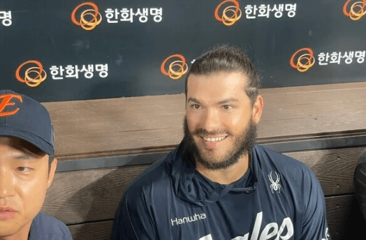 페디 넘은 폰세, MLB 간다! KBO 씹어먹고 MLB로?