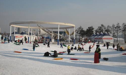 서울 한강 눈썰매장 사진2