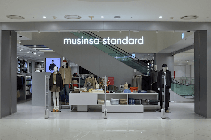 무신사 스탠다드 타임스퀘어 영등포