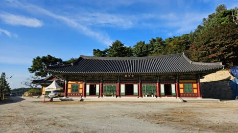 김제 청룡사 : 어머니의 산에 깃든 푸른 용의 숨결 호남의 영산 모악산에 깃든 수행 도량