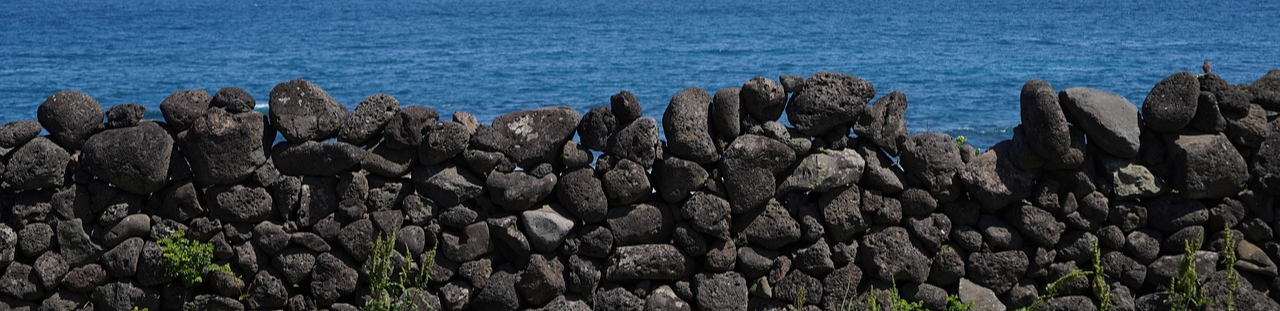 돌담과 해변 - 제주 축제
