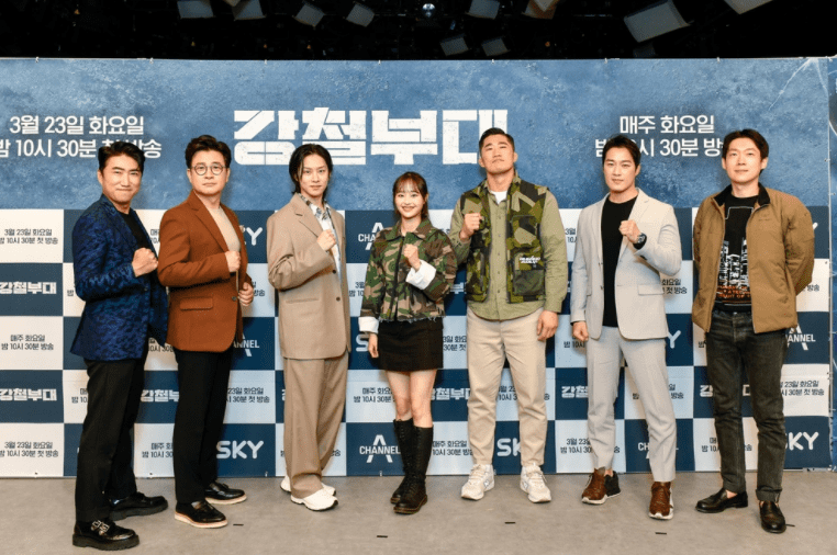 강철부대-시사회-출연진