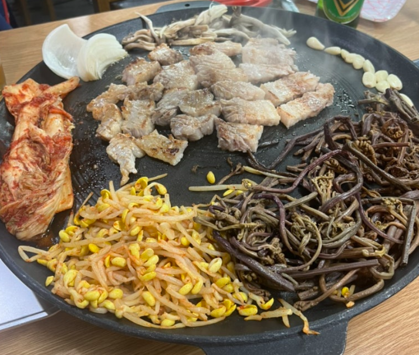 솥뚜껑