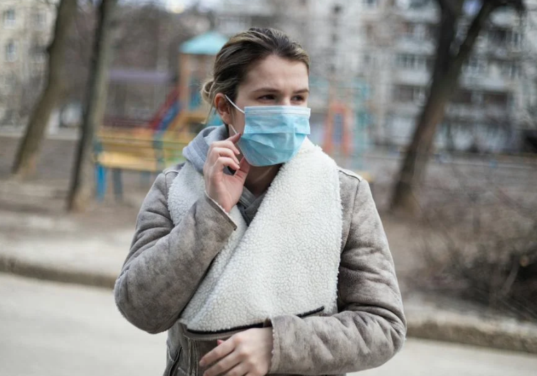 독감은 주로 인플루엔자 바이러스에 의해 발생하며, 급격한 증상이 특징이다