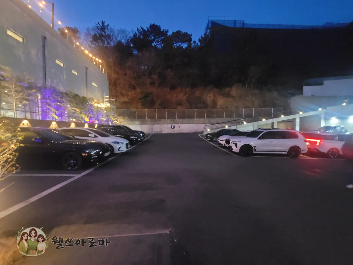 사하구-카페시온-1층주차장모습