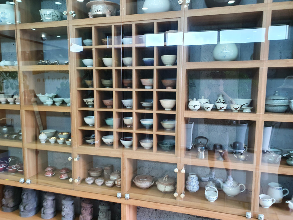 제주 오늘은 녹차한잔 찻잔