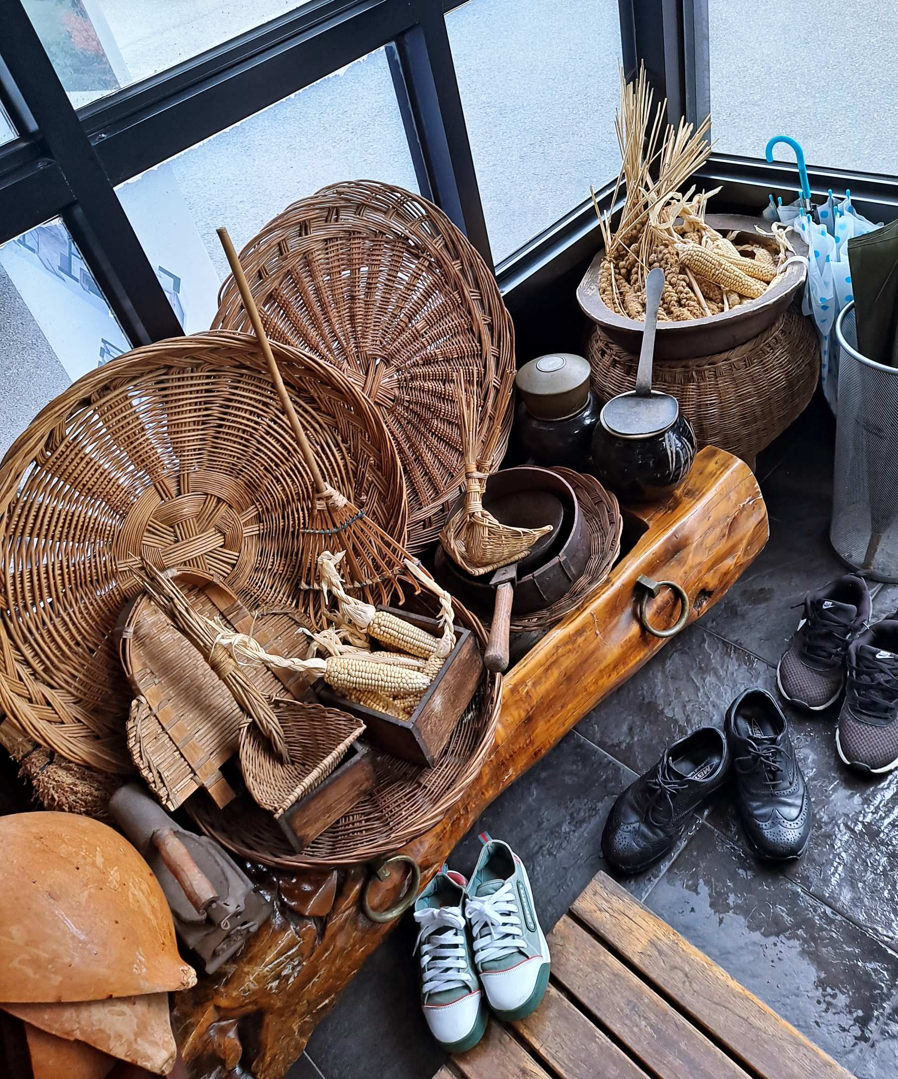 가마솥 보리밥 짚으로 만든 물건들