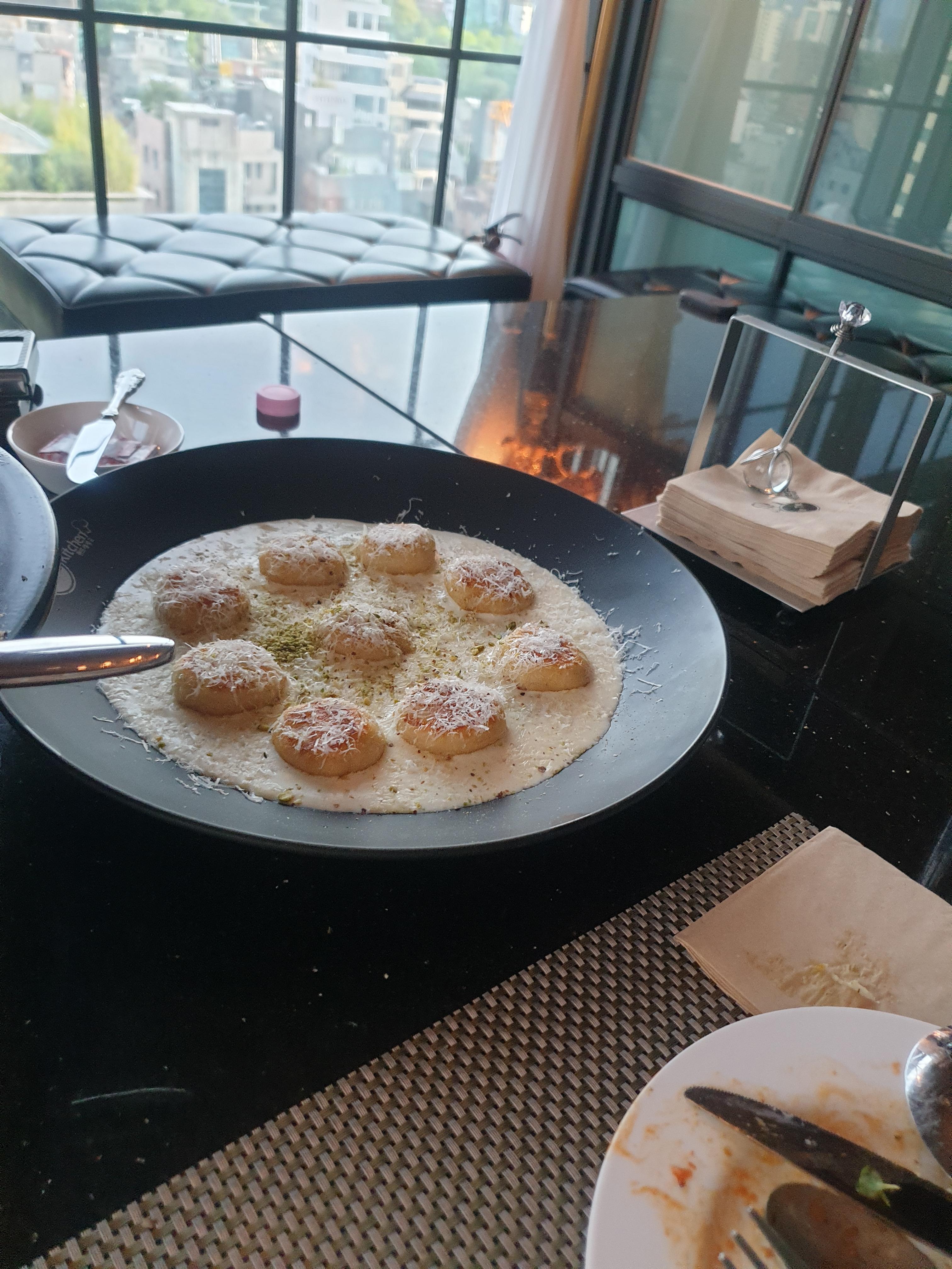 청담동 인더키친 몽뜨레쉐프 뇨끼