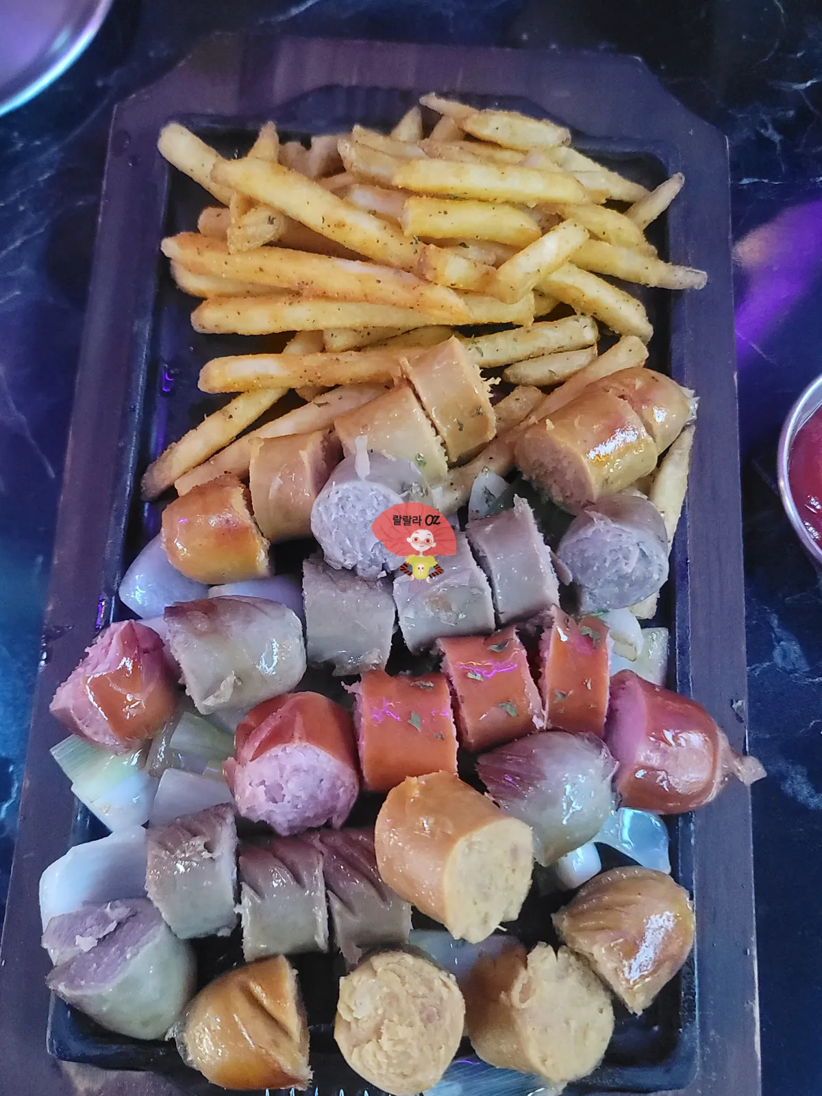 방이점-구도로통닭-소시지와-감자튀김