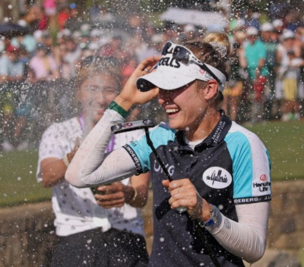 안젤라-스탠포드-(Angela-Stanford)