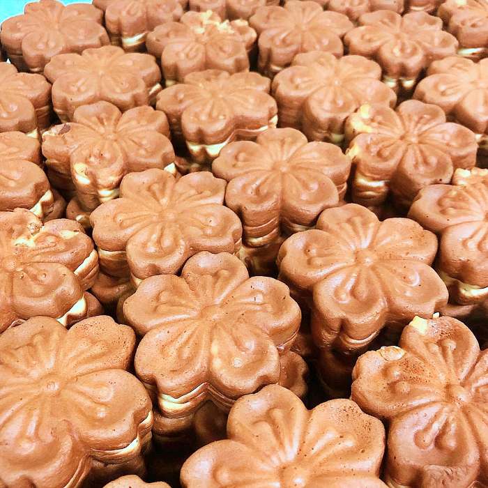 생생정보 창원 진해 벚꽃 구경 나들이 선물 디저트 벚꽃빵 맛집