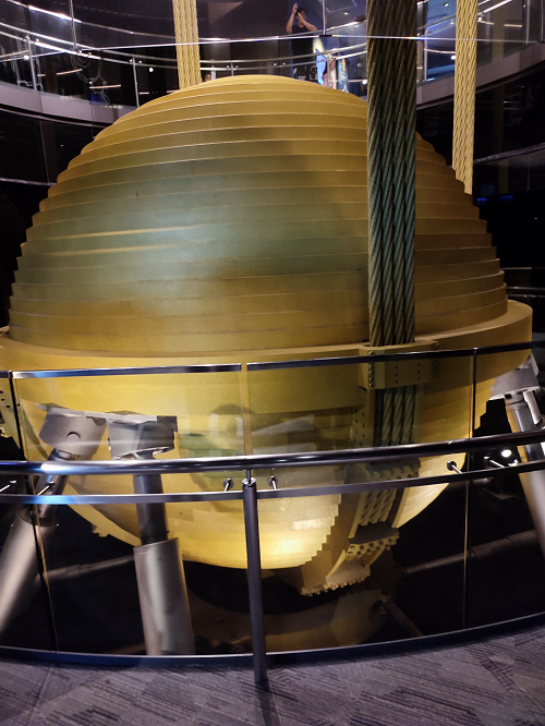 대만 타이베이 101 빌딩 댐퍼