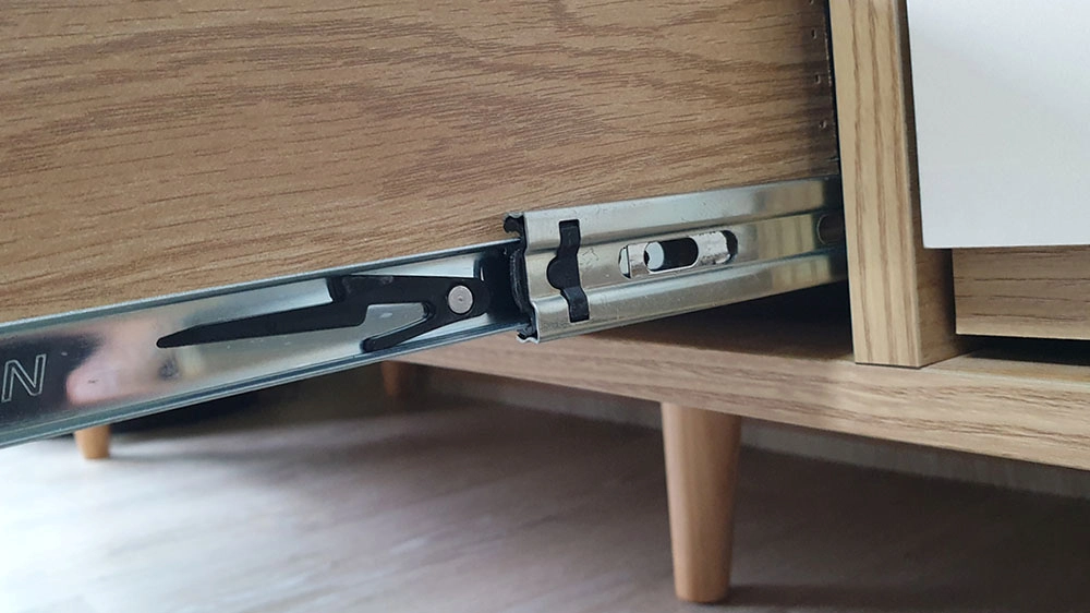 서랍 레일 구조